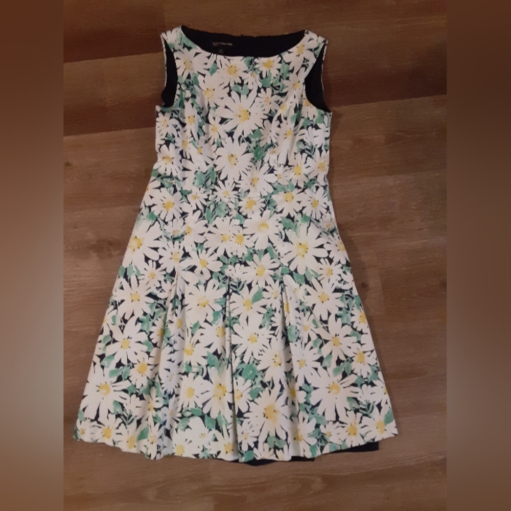 Jones of New York sheath dress